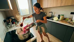 Rozhoduje pořadí a čas: boršč, který drží barvu i chuť